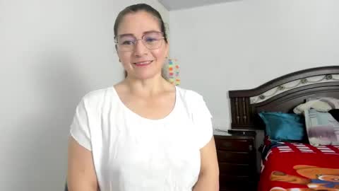 Snapshot of lilia344965 chatting on December 12, 11:36 pm liliamilf online show from December 12, 11:36 pm