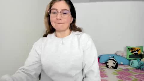 Snapshot of lilia344965 chatting on February 11, 11:22 pm liliamilf online show from February 11, 11:22 pm