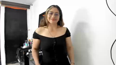 Snapshot of lilia344965 chatting on September 12, 11:51 pm liliamilf online show from September 12, 11:51 pm