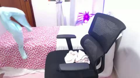 lilian online show from October 28, 6:20 pm