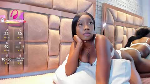 Snapshot of lilian_starfire chatting on September 25, 8:49 pm LILIAN online show from September 25, 8:49 pm