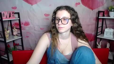lilianashine online show from February 25, 7:01 am