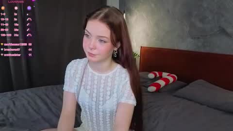Snapshot of lilianbierly chatting on September 19, 2:54 pm Greetings from the Luna3 I wish you the best mood for an interesting day online show from September 19, 2:54 pm