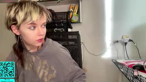 Lilian online show from February 18, 7:08 am