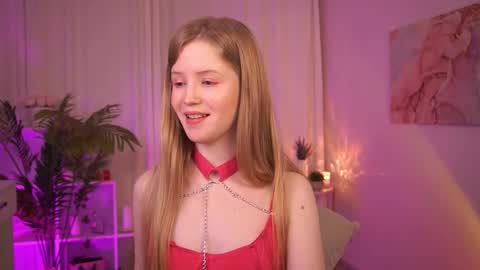 Lilian online show from November 28, 1:18 pm