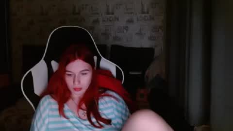 liliawoolf online show from March 3, 6:35 pm