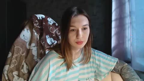 liliawoolf online show from February 20, 6:37 am