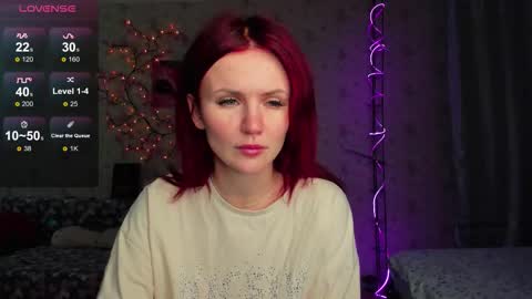 Snapshot of lilie_brown chatting on October 5, 8:56 am Lilie online show from October 5, 8:56 am
