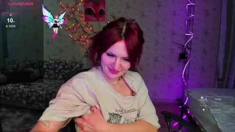 Snapshot of lilie_brown chatting on October 16, 1:05 am Lilie online show from October 16, 1:05 am