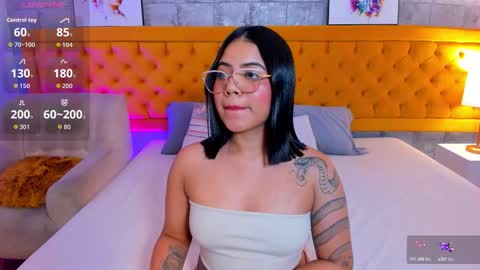 lilith  online show from February 25, 5:00 am