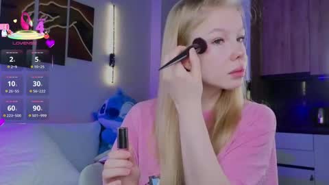 lililok101 online show from April 2, 1:46 am