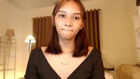 Chloe online show from March 7, 8:13 am