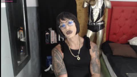 Snapshot of lilith_dhorn1 chatting on October 7, 1:01 am lilith_dhorn1 online show from October 7, 1:01 am