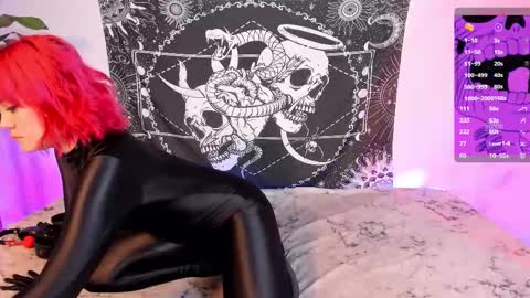 Snapshot of lilith_jovovich chatting on September 12, 12:23 am online show from September 12, 12:23 am