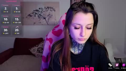 Snapshot of lilith_poison chatting on September 14, 12:35 am lilith_poison online show from September 14, 12:35 am