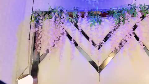    online show from October 31, 11:27 pm