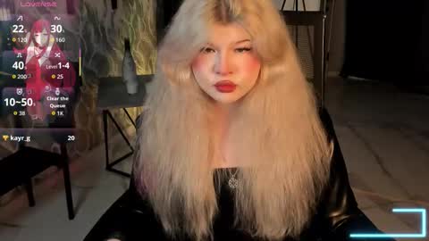 Snapshot of lilithnelson chatting on October 14, 2:42 pm LilithNelson online show from October 14, 2:42 pm