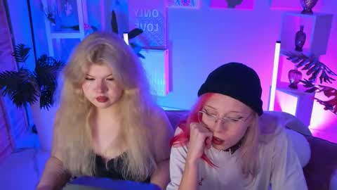 Snapshot of lilithnelson chatting on September 23, 5:52 pm LilithNelson online show from September 23, 5:52 pm