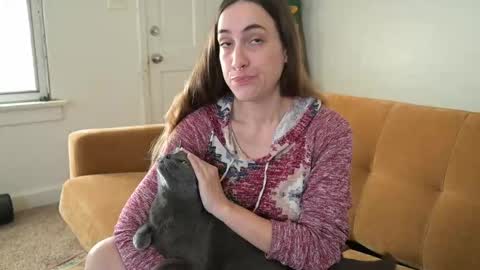 L online show from November 25, 5:01 pm