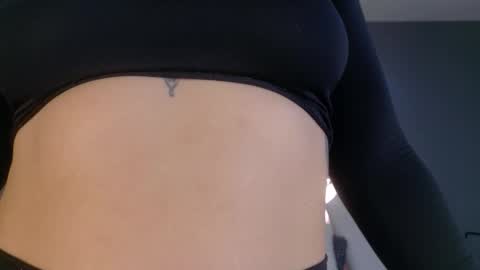 Snapshot of lilithsmith__ chatting on October 13, 11:34 am L I L I T H online show from October 13, 11:34 am