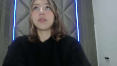Snapshot of lilithsmith__ chatting on February 18, 11:22 am L I L I T H online show from February 18, 11:22 am