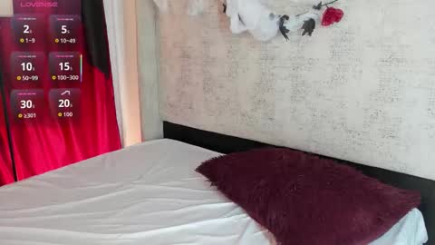 jessi 3 online show from October 27, 8:42 pm