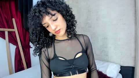 jessi 3 online show from February 2, 7:04 pm