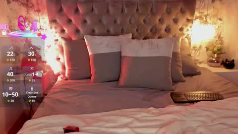lilithstorm_ online show from October 17, 9:19 pm