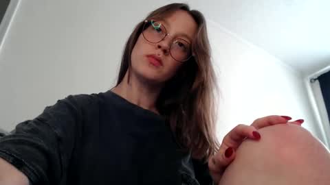 Jay  please help me reach 50 thumbs up online show from November 10, 10:01 pm