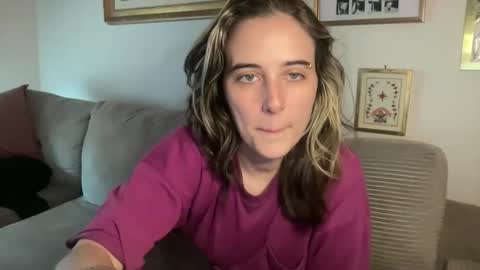 lilldaddysgirl online show from February 14, 6:54 pm