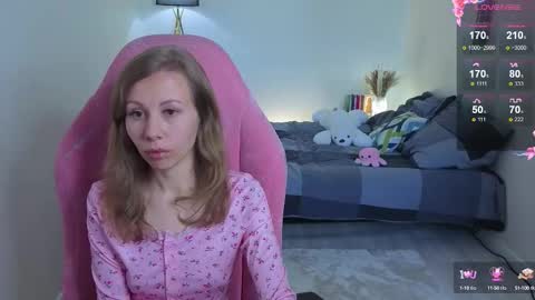 Snapshot of lill_mary chatting on October 1, 3:38 am Maria online show from October 1, 3:38 am