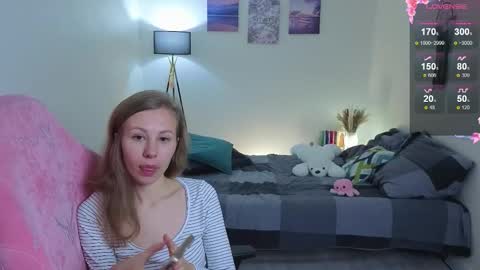 Snapshot of lill_mary chatting on October 2, 3:49 am Maria online show from October 2, 3:49 am