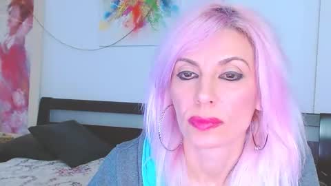 Lara online show from March 4, 9:54 pm