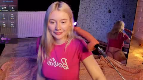 lillie_berry online show from February 12, 5:33 am
