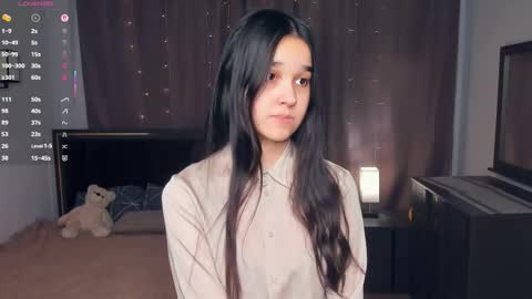 Celina Lillie online show from January 14, 8:22 am