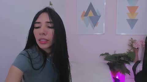 Sweety Lilly Love  online show from November 21, 3:32 pm