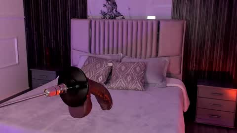 Lilly Ortiz online show from February 25, 8:01 pm