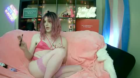 lillyVonT online show from September 28, 11:14 pm