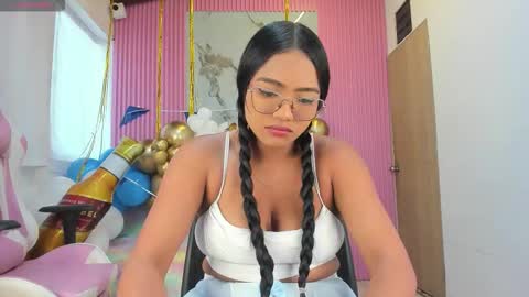 Snapshot of lillyy16 chatting on September 24, 11:06 am lillyy16 online show from September 24, 11:06 am