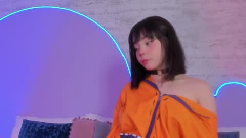 Snapshot of lilou_albrecht chatting on September 29, 8:08 pm Lilou online show from September 29, 8:08 pm