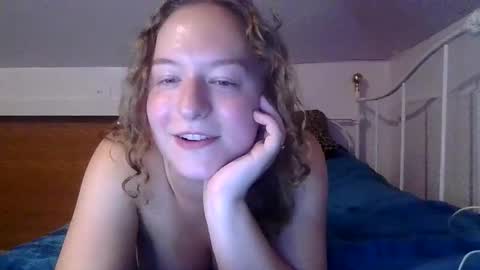 LilPies  online show from September 22, 5:39 pm