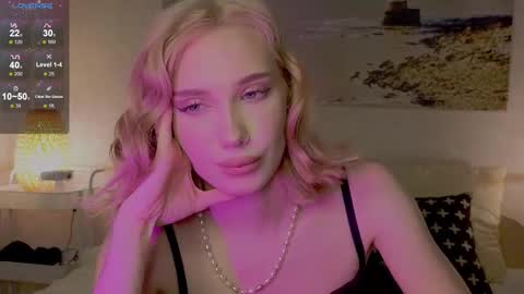 Jesse and Grace online show from March 11, 2:21 am