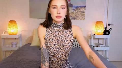 Jesse and Grace online show from December 14, 4:30 pm