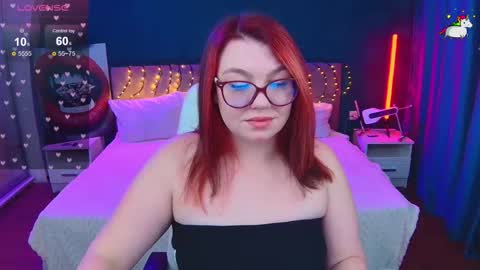 Lilu online show from December 4, 1:22 pm