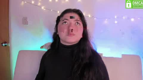 lily_cherry0 online show from April 30, 9:19 pm