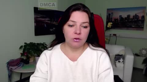 Lily online show from November 5, 4:47 am