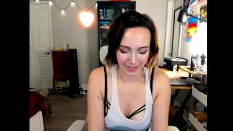 Lily Hazel online show from March 31, 10:54 pm