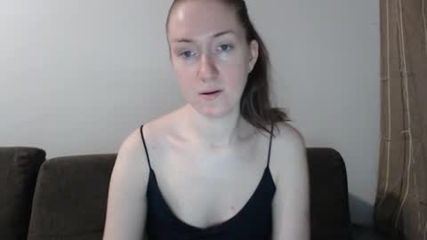 lily_love_x online show from March 14, 6:06 am