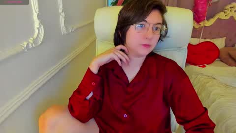 Lily online show from April 19, 6:03 am