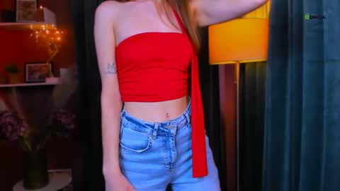 Lily online show from April 18, 11:56 am